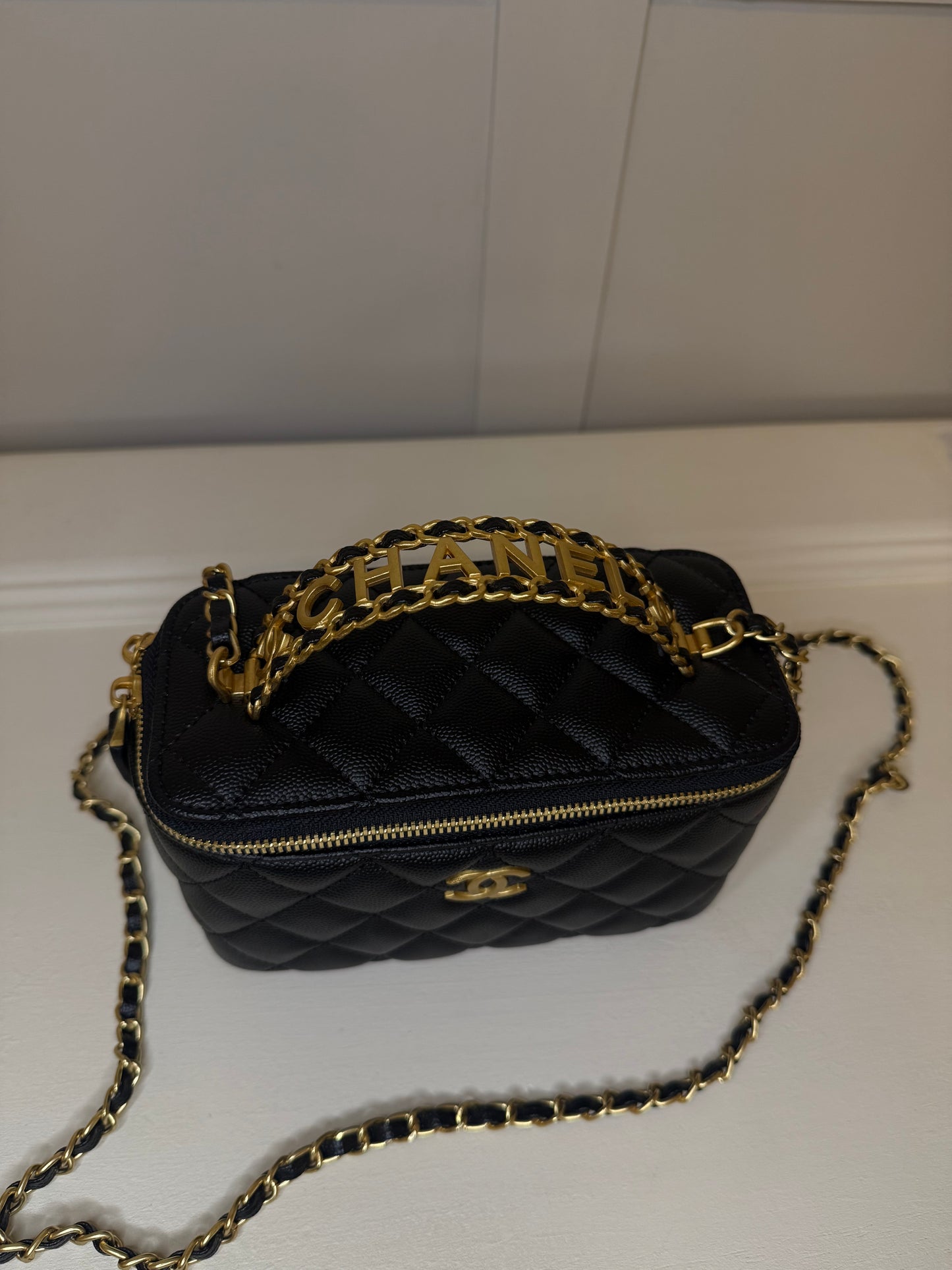 CC VANITY BAG IN CAVIAR LEATHER WITH GOLD HARDWARE
