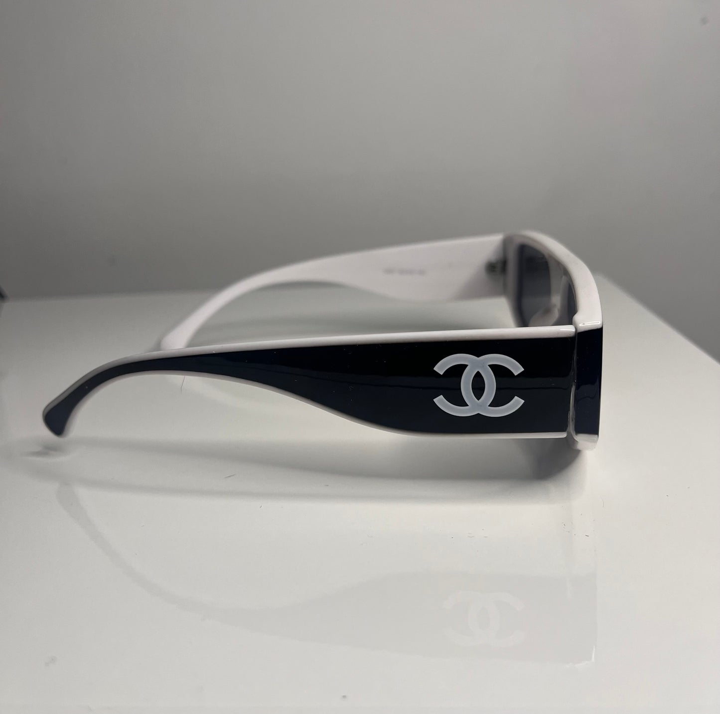 CC CAT EYE SUNGLASSES