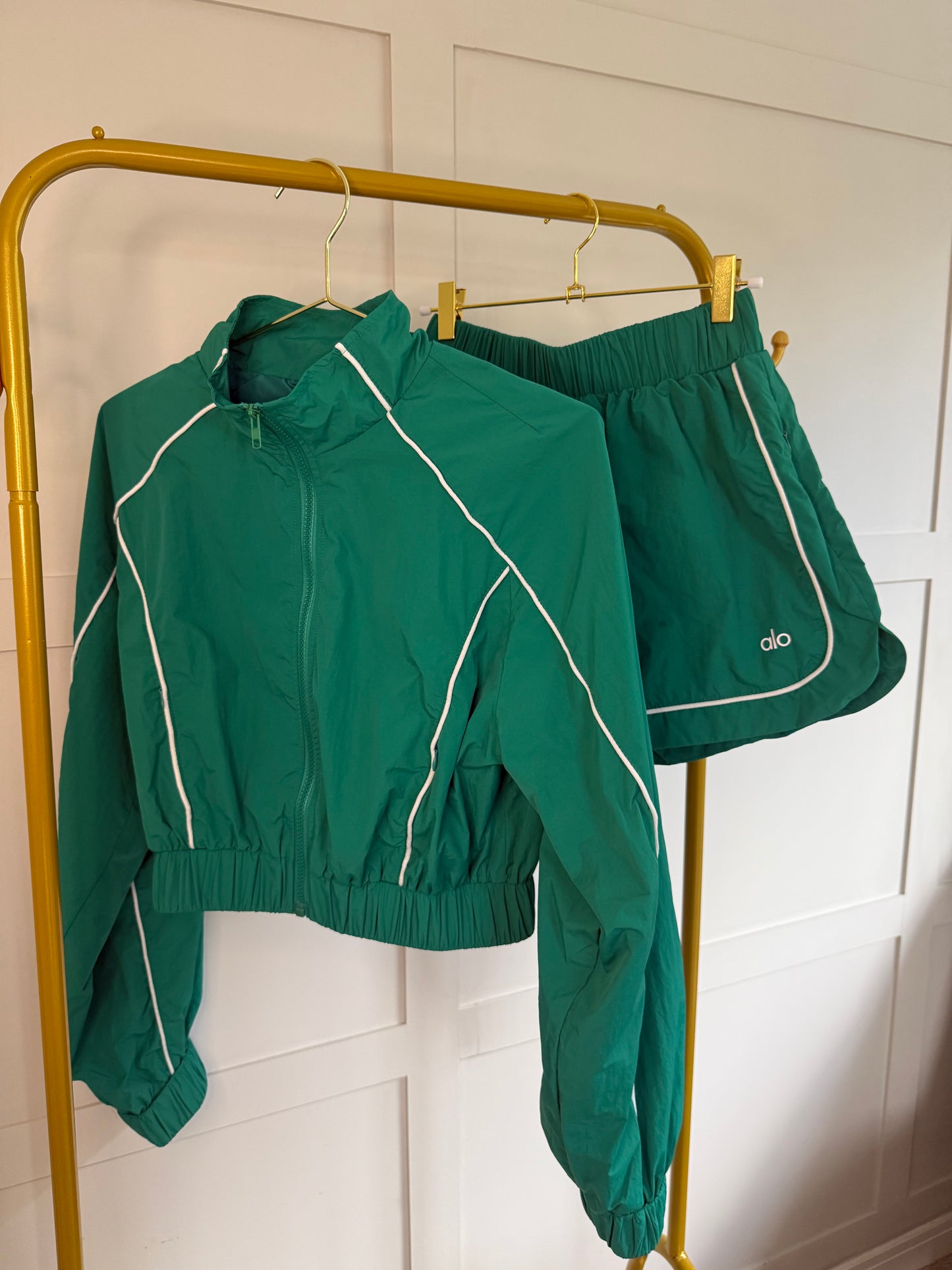 AL TRACK JACKET & SHORTS
