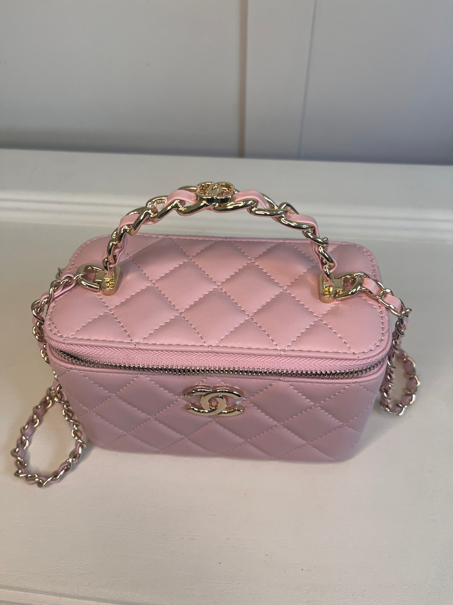 CC VANITY BAG DETAILED HANDLE