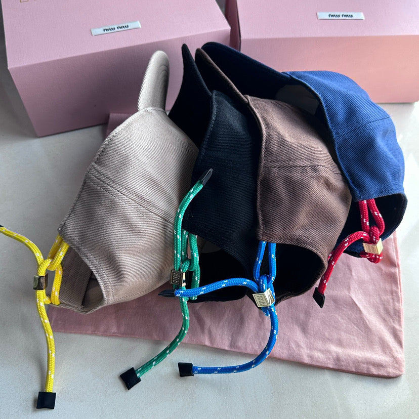 Mi embroidered baseball cap with drawstring